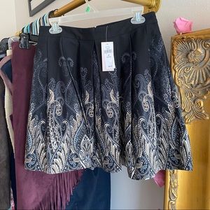 3 for $20. NWT Banana Republic Skirt